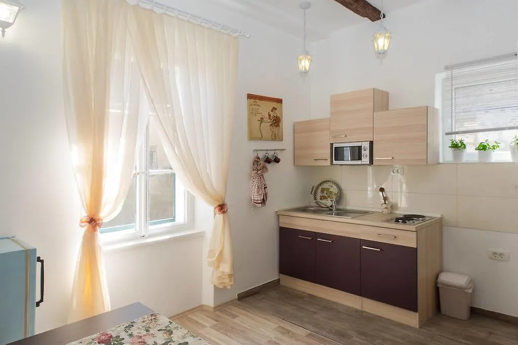 Apartment Bosa Σπλιτ